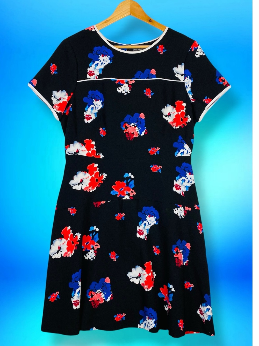 Vince Camuto Traveling Blooms Black Floral Fit & Flare Career Stretch Midi Dress